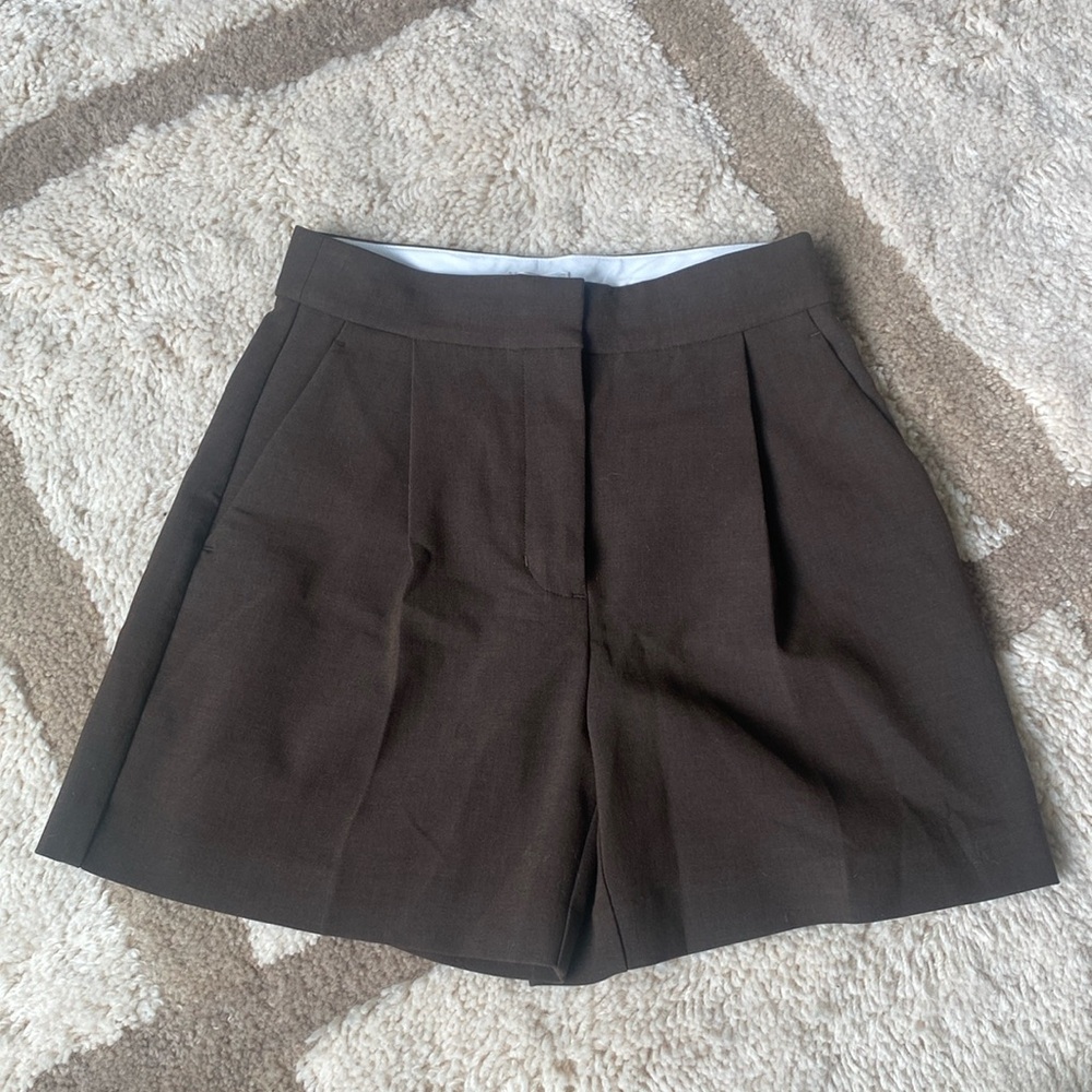 Aritzia Wilfred trouser shorts